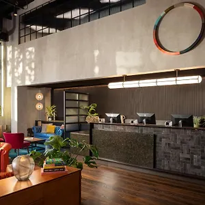 The Gantry London, Curio Collection By Hilton 4* Londen